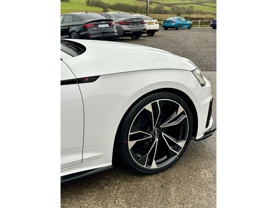 2022 Audi A5  €40,995