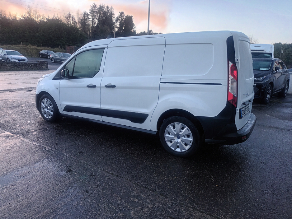 2023 Ford Transit Connect LWB**Air Con**3 Seater** €15,406