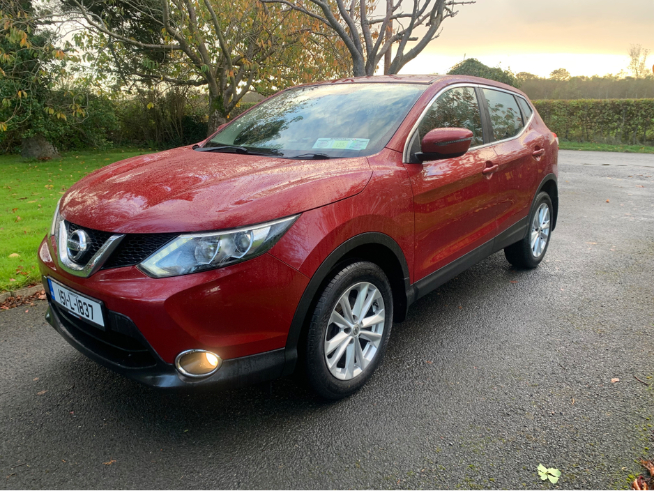 2015 Nissan Qashqai 1.5 DSL SV 4DR €9,495
