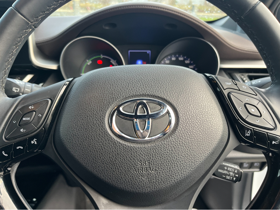 2019 Toyota C-HR 1.8 HYBRID AUTO LOW KM HIGH SPEC €18,950