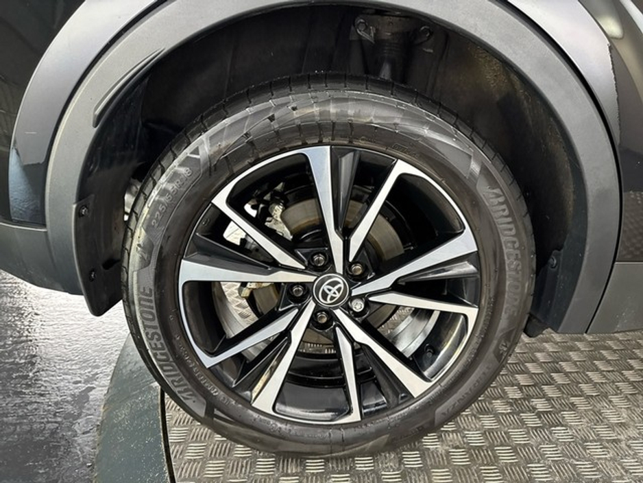 2024 Toyota C-HR Hybrid Sport €34,950