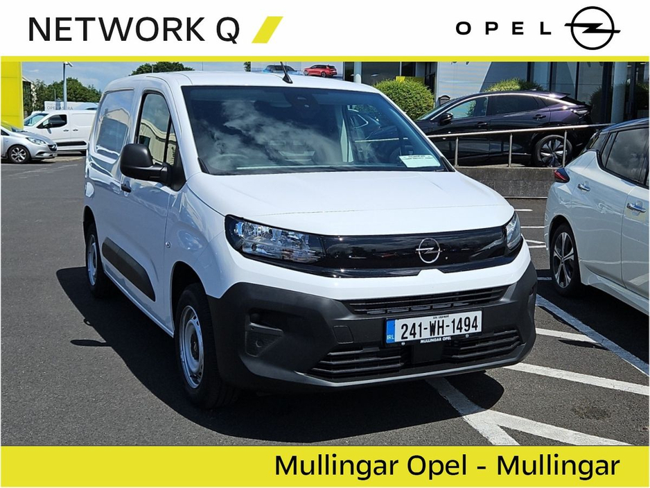 2024 Opel Combo Komfort 1.5 L1 H1 100PS - Price excludes VAT - Check out our Reviews €17,846
