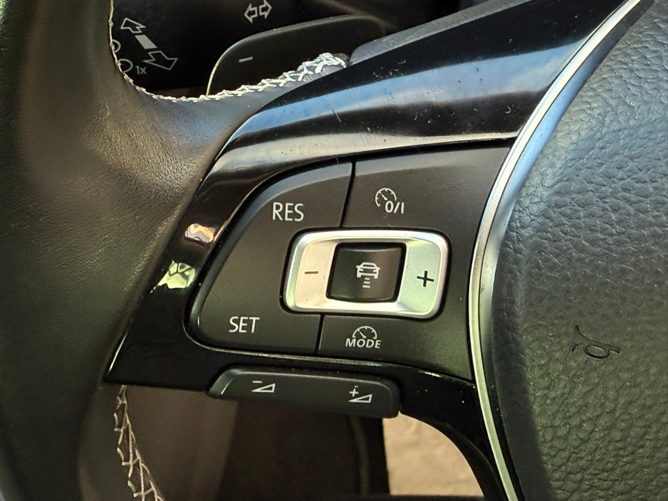 2015 Volkswagen Golf  €14,990