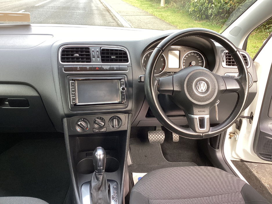2014 Volkswagen Polo  €10,950