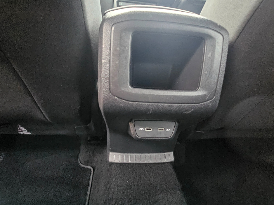 2023 Volkswagen T-Cross LIFE 1.0 TSI D7F 110HP €23,950