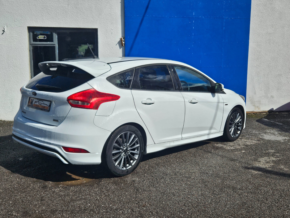 2018 Ford Focus 1.0 EcoBoost 125PS ST-Line €12,750