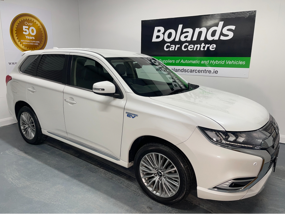 2019 Mitsubishi Outlander (Low Kms) HYBRID 2.4 PHEV AUTOMATIC 5DR MODEL www.bolandscarcentre.ie €22,900