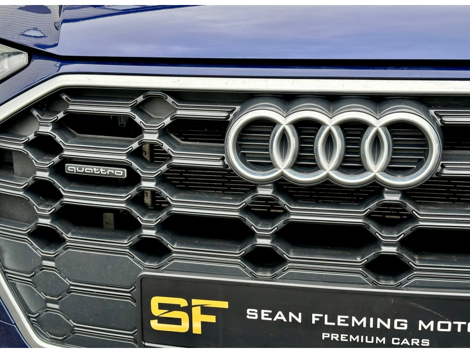 2023 Audi Q5 ++LOW KM++ TFSIe 50 QUATTRO  S LINE €49,950