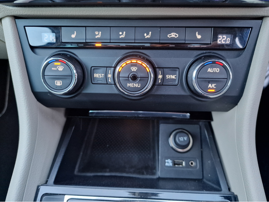 2016 Skoda Superb LAURIN & KLEMENT 2.0 AUTOMATIC €17,950