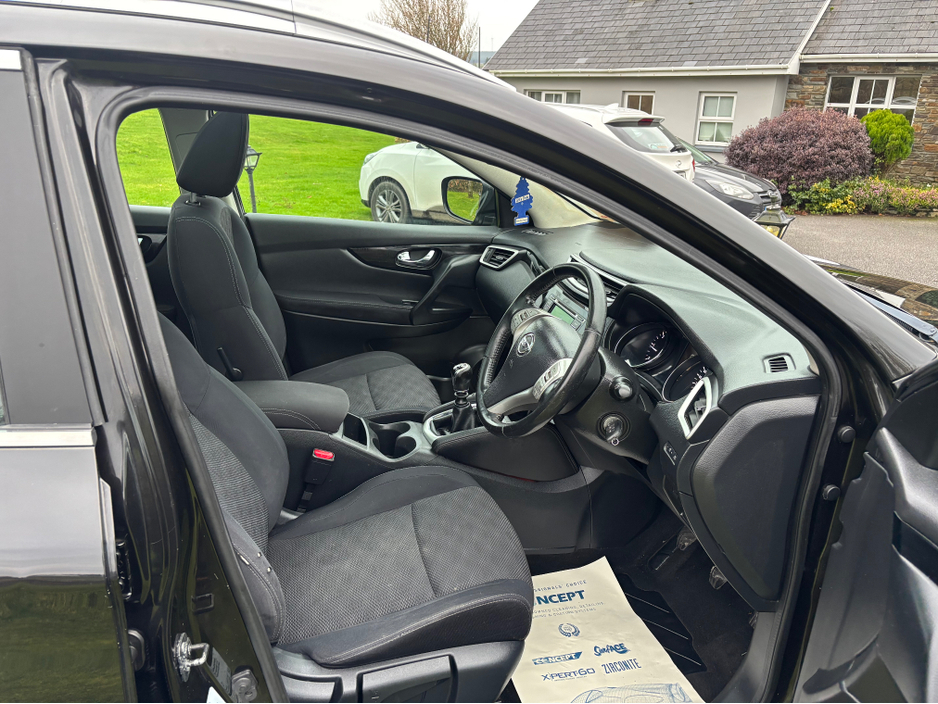 2016 Nissan Qashqai 1.5 SV MY16 E6 4DR €11,950