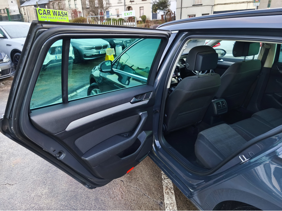 2021 Volkswagen Passat ESTATE BUS 2.0 TDI MANUAL 6SPEED FWD AA Approved 1 Year Warranty €19,950