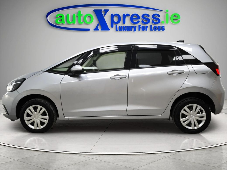 2020 Honda Fit 1.5 E:HEV BASIC Automatic, Reversing camera €16,495