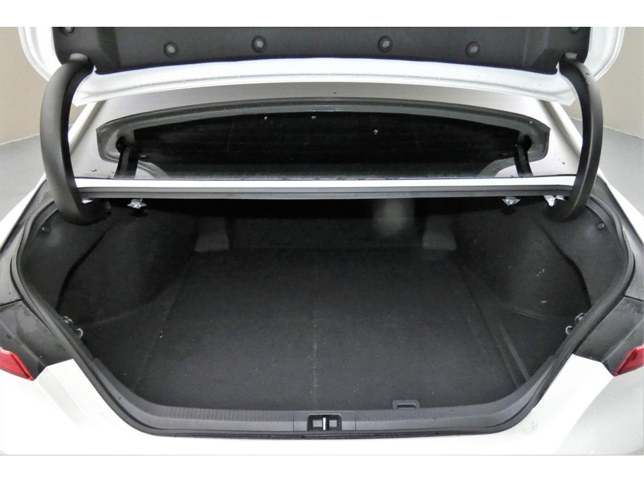 2021 Toyota Camry 2.5 HYBRID *REVERSE CAM*PEARL PAINT*PARK SENSORS* €30,490