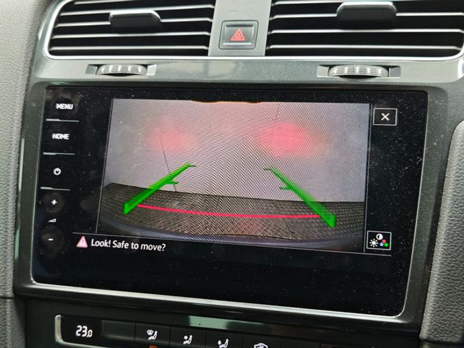 2018 Volkswagen Golf * Great Spec *1.2 TSI Automatic, Reversing camera €16,995