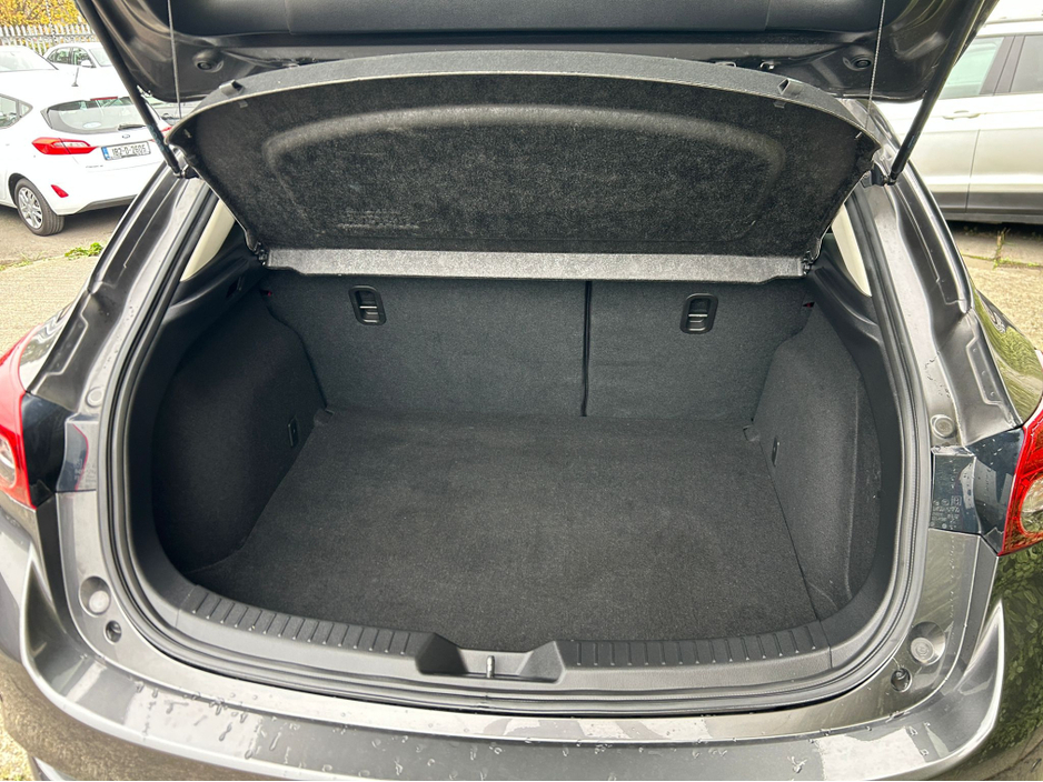 2019 Mazda Mazda3 AXELA AUTOMATIC 1.5 PETROL //ADAPTIVE CRUISE CONTROL//REVERSE CAMERA//KEYLESS ENTRY// €16,950