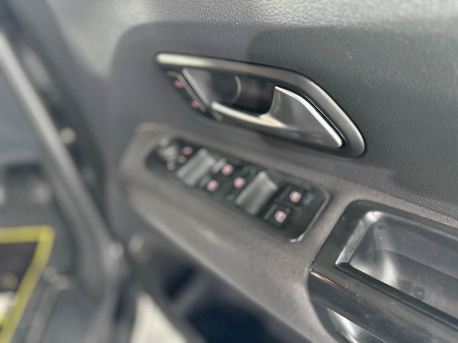 2017 Volkswagen Amarok  €20,950