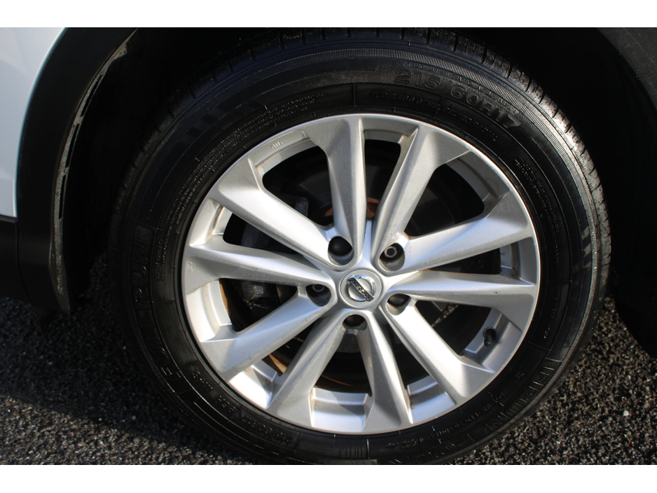 2017 Nissan Qashqai 1.5 SV MY16 NC E6 4DR €14,295
