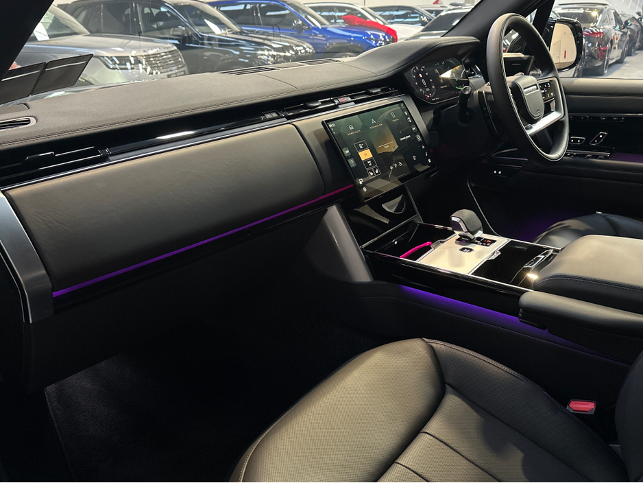 2025 Land Rover Range Rover P460 E-HYBRID HIGH SPEC NEW €149,950