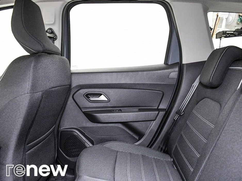 2023 Dacia Duster Journey Blue dCi 115 4x2 NBI €23,590