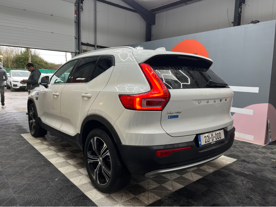 2022 Volvo XC40 €35950! 2022 VOLVO XC40 T5 RECHARGE PLUG-IN HYBRID 1.5 AUTOMATIC / CRUISE CONTROL / ELECTRIC MEMORY & HEATED SEATS / REAR HEATED SEATS / 360° PARKING CAMERA / APPLE CARPLAY / PANORAMIC SUNROOF €35,950