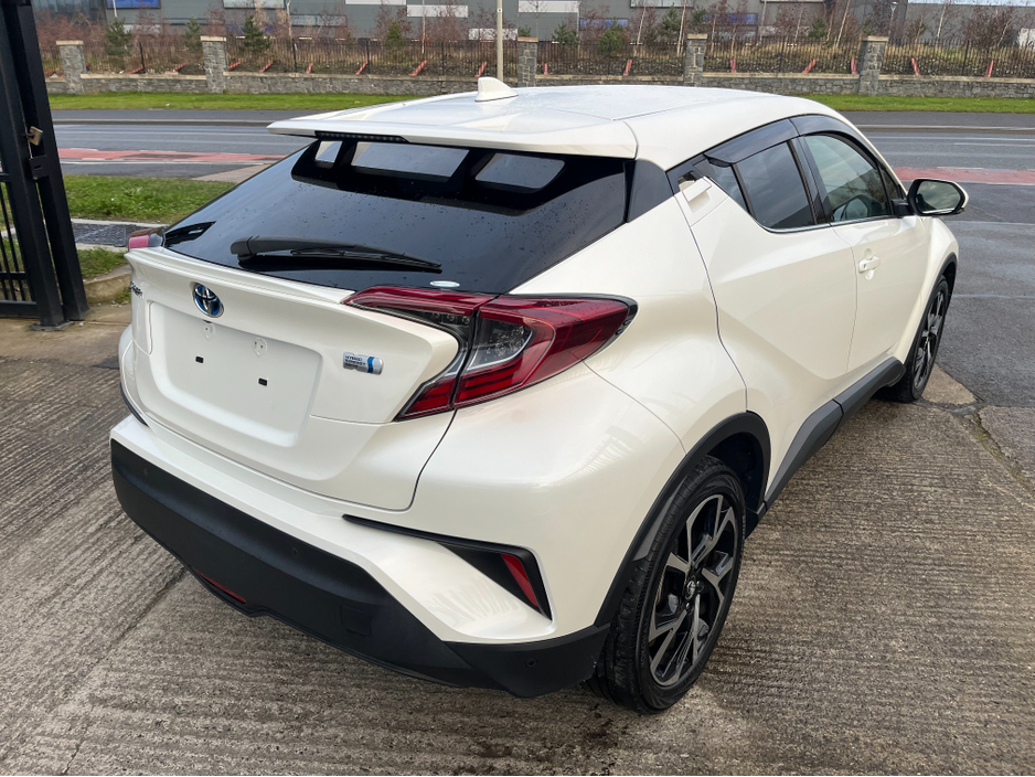 2019 Toyota C-HR 1.8 HYBRID AUTO LOW KM HIGH SPEC €18,950