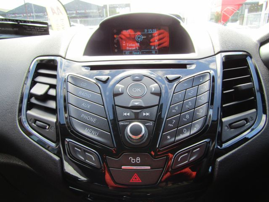 2016 Ford Fiesta Zetec-s 1.0 125PS S/s5spd 3DR €10,950