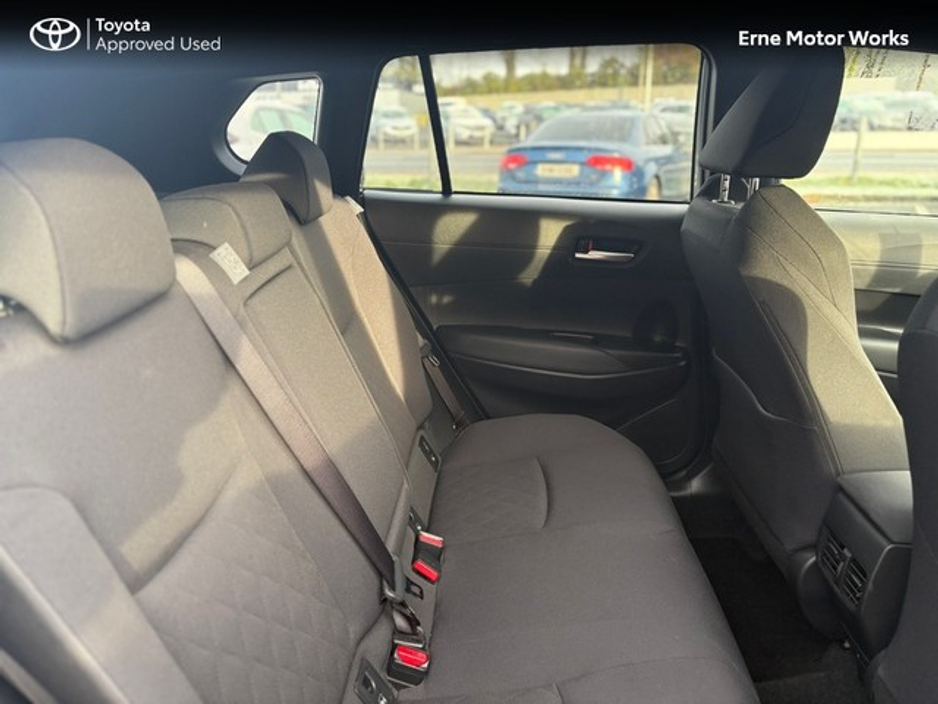 2023 Toyota Corolla Cross COROLLA CROSS SPORT 1.8 €31,950