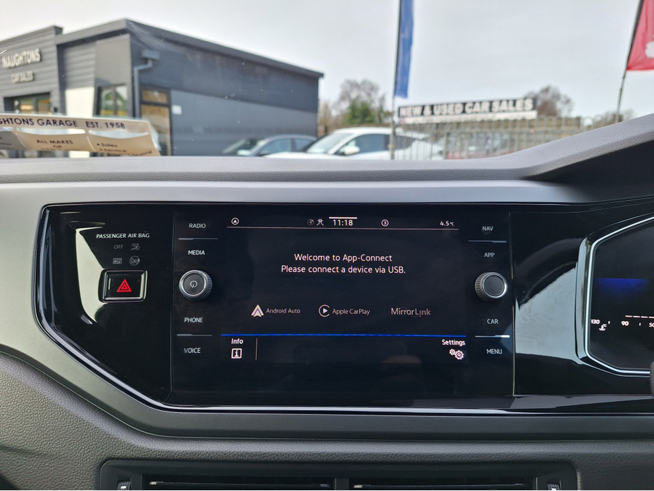 2022 Volkswagen Taigo R-LINE 1.0 TSI 110HP *Top Spec/Heated Seats/Automatic/Reverse Camera*