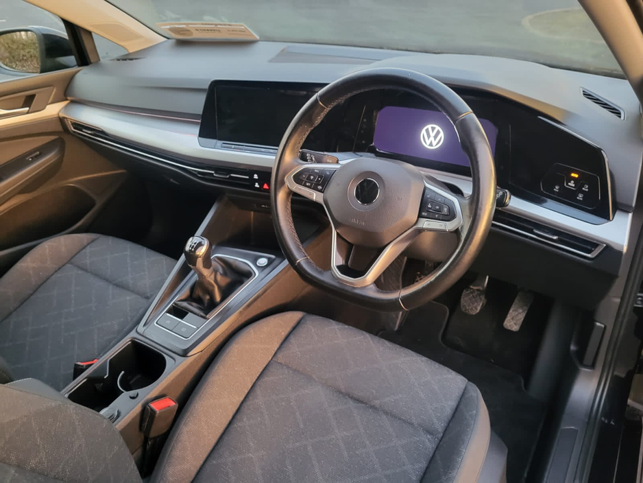 2021 Volkswagen Golf  €14,999