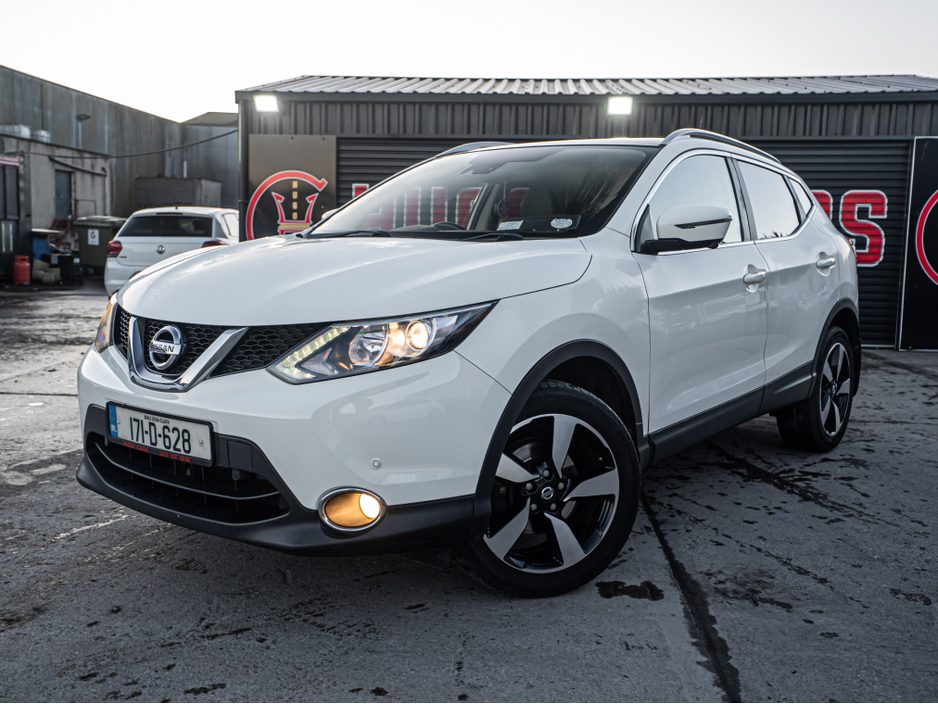 2017 Nissan Qashqai 2017 Qashqai 1.2/1 owner/High spec/1yr warranty €15,888