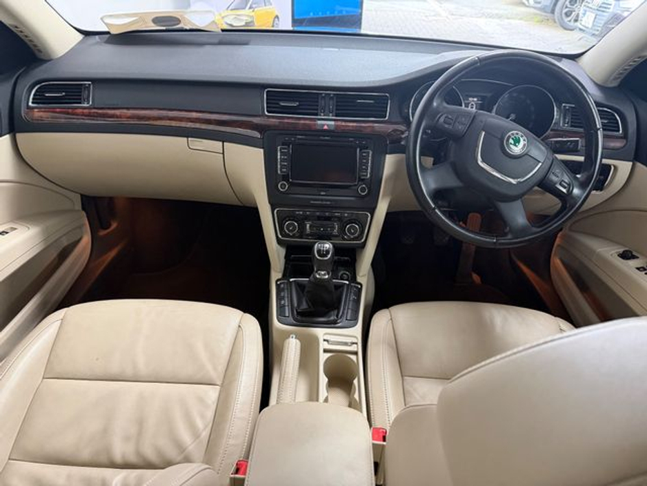 2013 Skoda Superb Eleg GL 1.6tdi 105HP 4DR €7,777