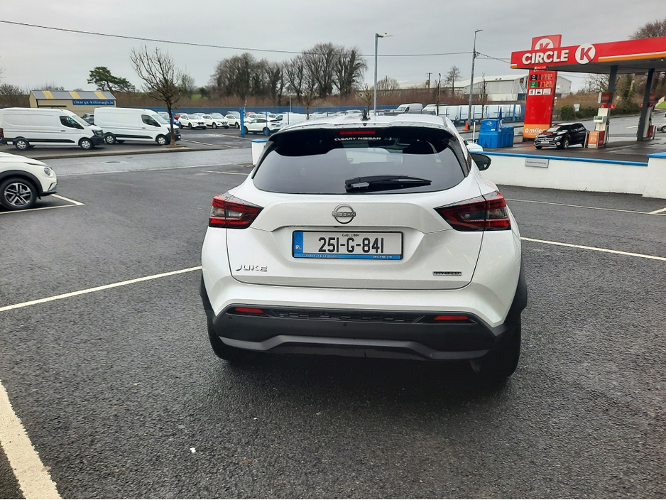 2025 Nissan Juke 1.6 HYB SV PREMIUM MY24.1 €32,950