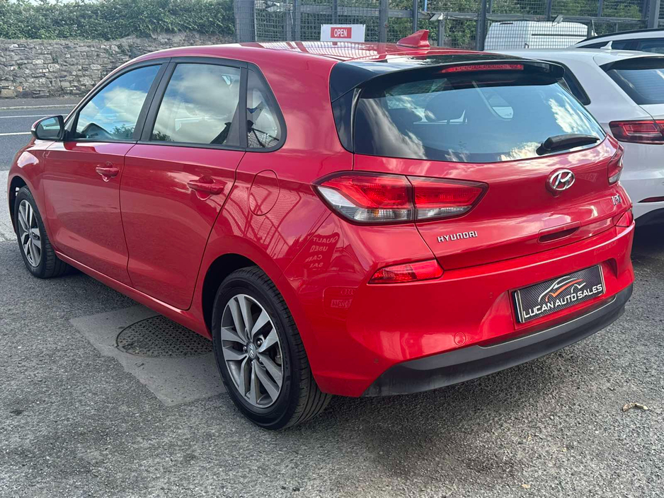2017 Hyundai i30 DELUXE €10,950