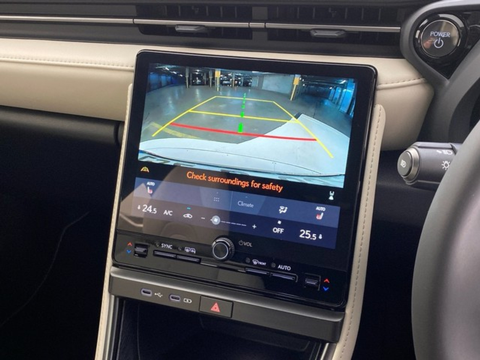 2025 Lexus LBX Elegant €39,950