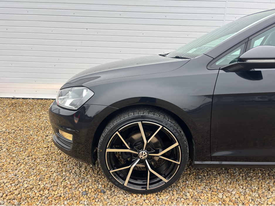 2015 Volkswagen Golf 1.6 TDI MATCH BLUEMOTION 105PS 5 5DR €11,950