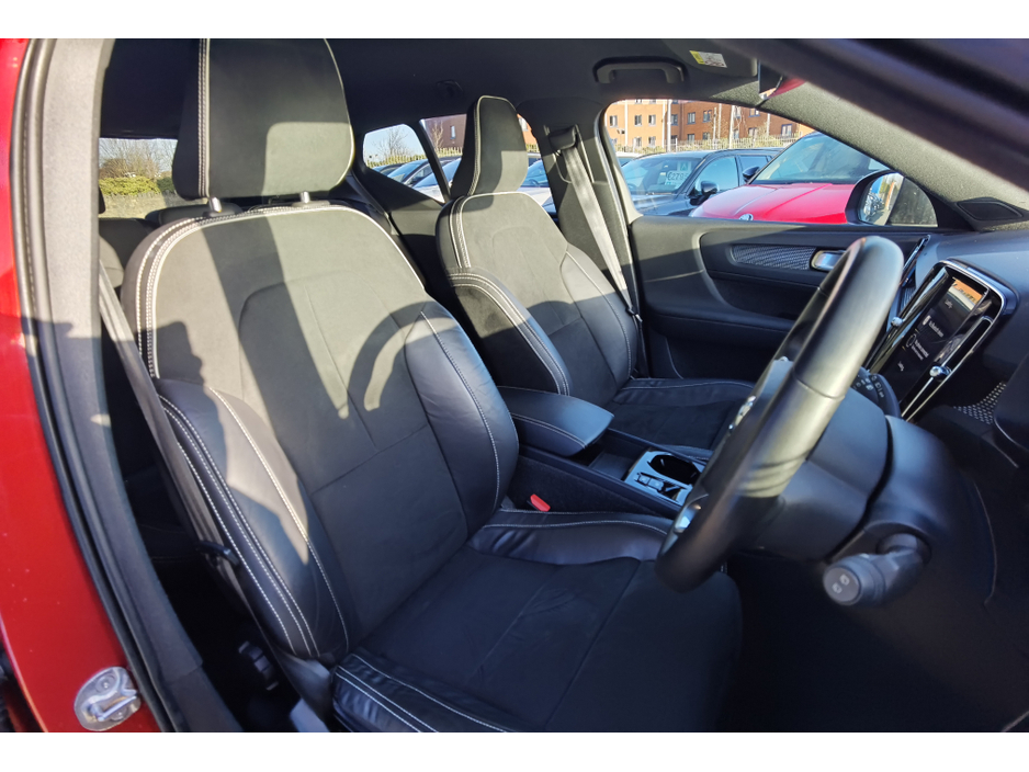 2022 Volvo XC40 1.5 RECHARGE T5 R-DESIGN AUTOMATIC PETROL PLUG-IN HYBRID - FINANCE AVAILABLE - CALL US TODAY ON 01 492 6566 OR 087-092 5525 €28,950