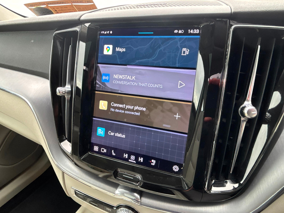 2022 Volvo XC60 B4 AWD MOMENTUM WITH EXTRAS €39,995