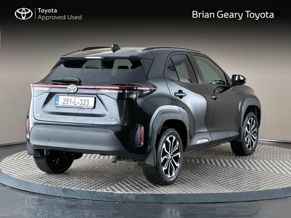 2025 Toyota Yaris Cross HYBRID LUNA SPORT €30,950