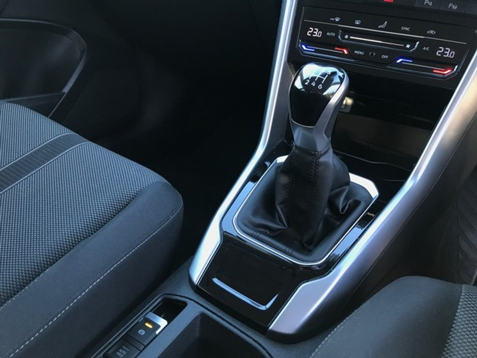 2023 Volkswagen T-Roc LIFE 1.0 TSI MANUAL - GRANDONS €25,995