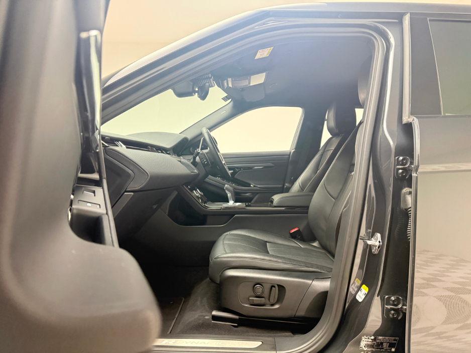 2022 Land Rover Range Rover Evoque S R-DYNAMIC P300E €37,990