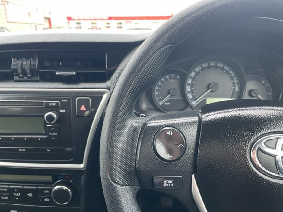 2015 Toyota Auris 1.33 5DR TERRA 4DR €12,888