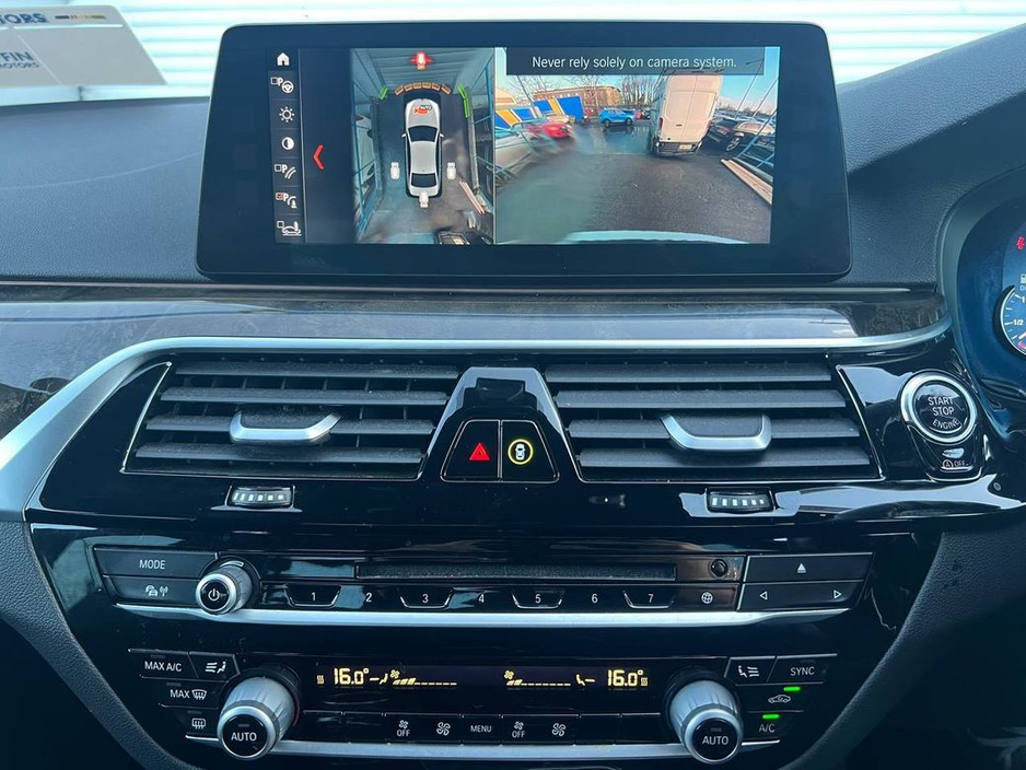 2017 BMW 5 Series 523d M-SPORT COMPETITION 2.0 AUTO // SERVICE HISTORY // FOUR-WHEEL-STEERING // 360 PARKING AID €24,950