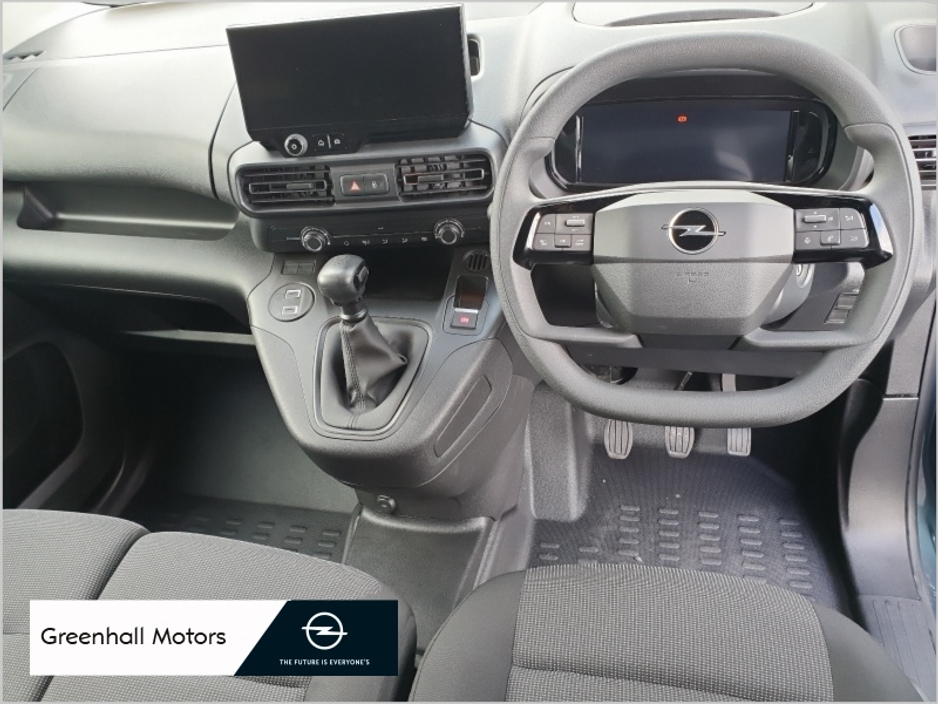 2026 Opel Combo L2H1 Sportive €25,700