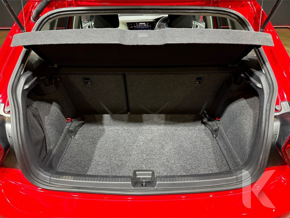 2022 Volkswagen Polo COMFORT LINE - 1.0L TSI AUTOMATIC - REVERSE CAMERA - CRUISE CONTROL €21,950