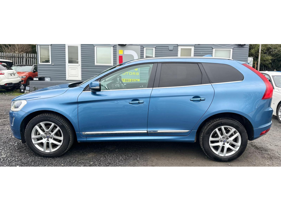 2017 Volvo XC60 2.0L Diesel Automatic  Sunroof (3276) €21,995