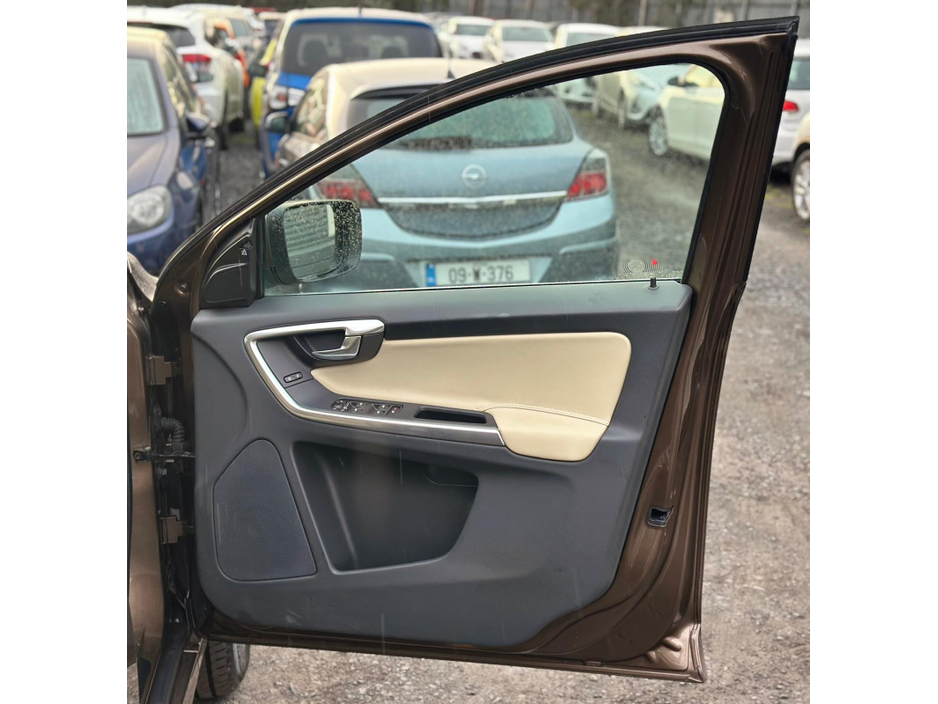 2015 Volvo XC60 2.0L Diesel Automatic Low Mileage  (7401) €17,450