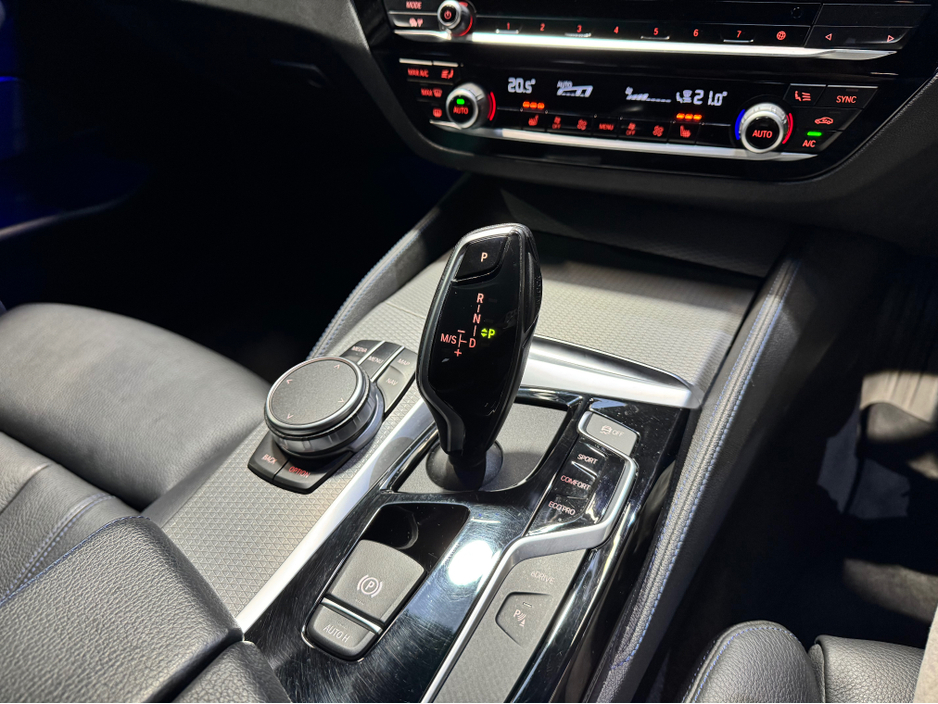 2019 BMW 5 Series 530E XDRIVE M SPORT PERFORMANCE 4DR A AUTO / HARMON KARDON /