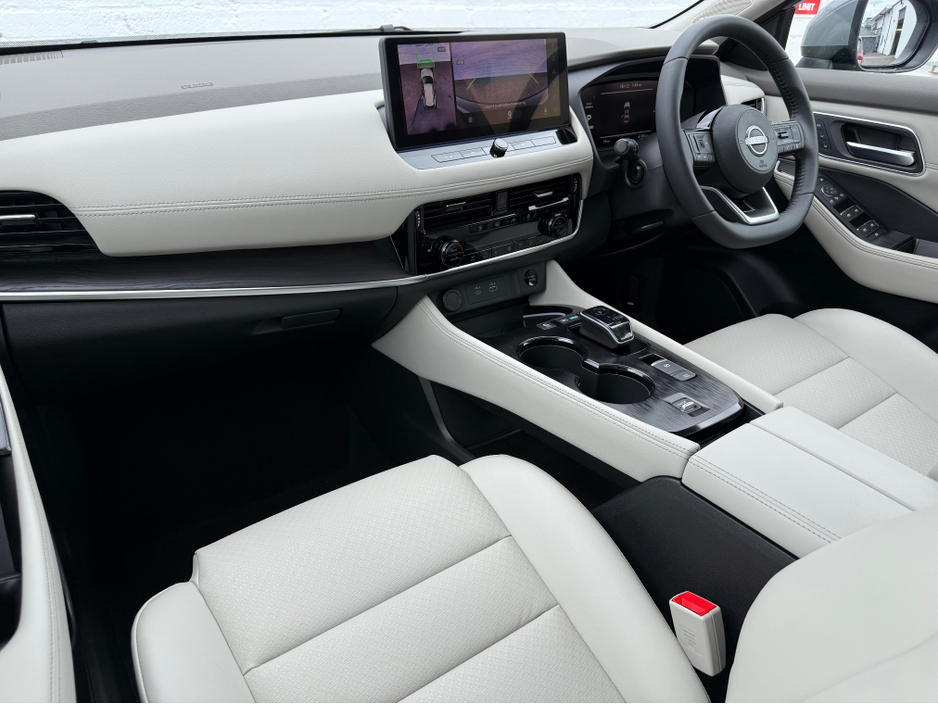 2025 Nissan X-Trail Leather Side Steps SVE Hybrid €51,995