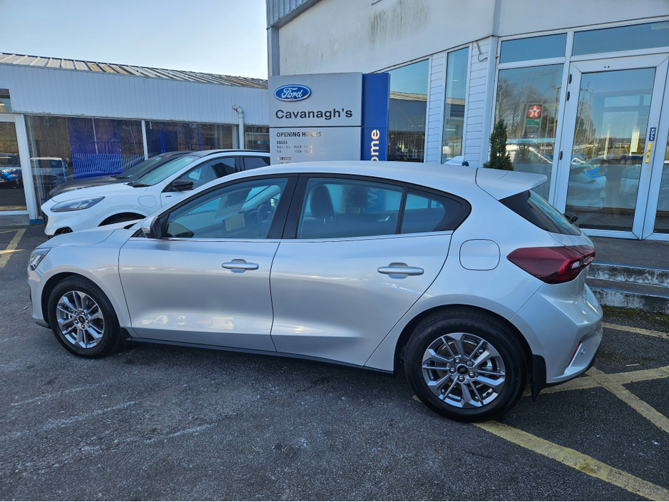2025 Ford Focus TITANIUM 5DR 1.0T 125 MHE €29,000