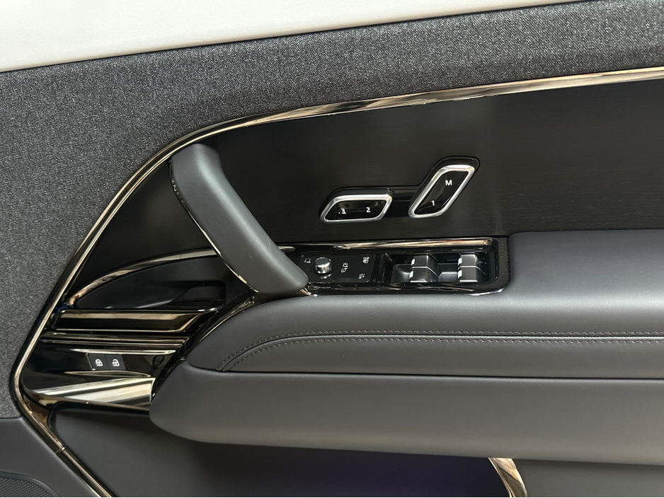 2025 Land Rover Range Rover Sport AUTOBIOGRAPHY P460 E-HYBRID €144,950